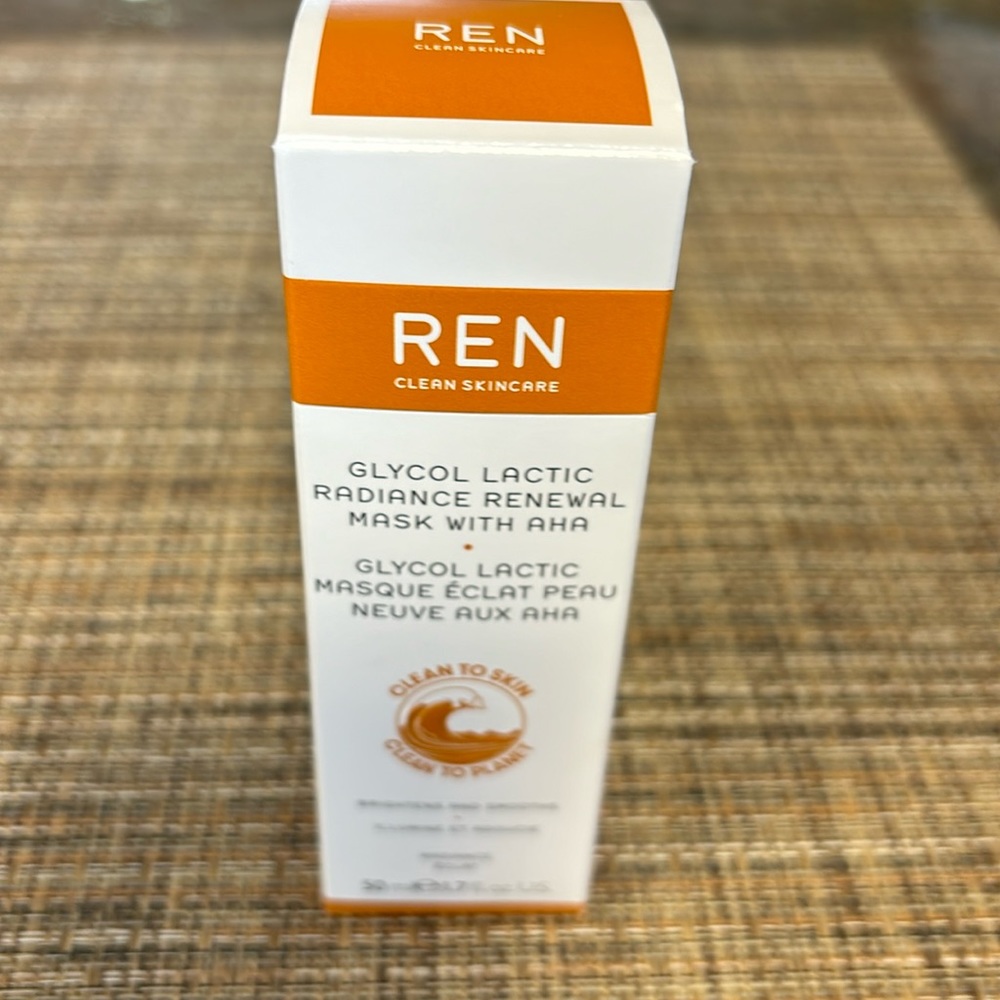 REN Radiance Renewal Mask with AHA NWOT